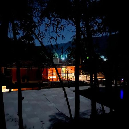 Chembra Adobe Apartment Калпата Екстериор снимка