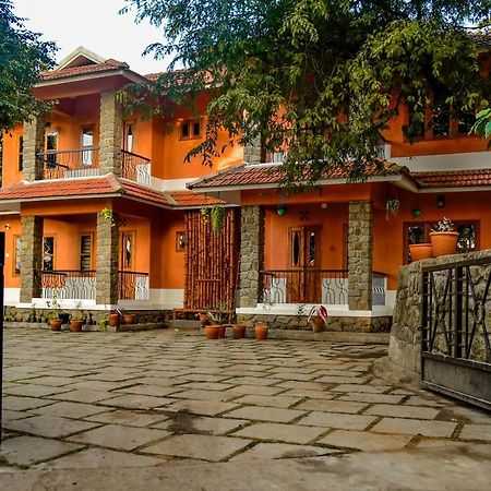 Chembra Adobe Apartment Калпата Екстериор снимка